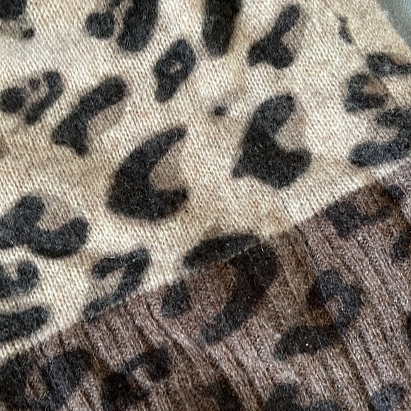 cashmere sweater* - Picture 3 of 3